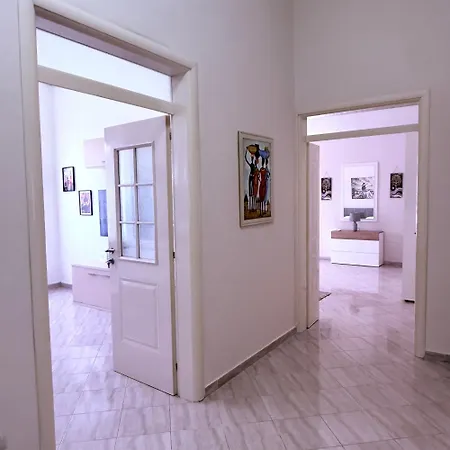 Star 2- Spacious In The Heart Of Daire